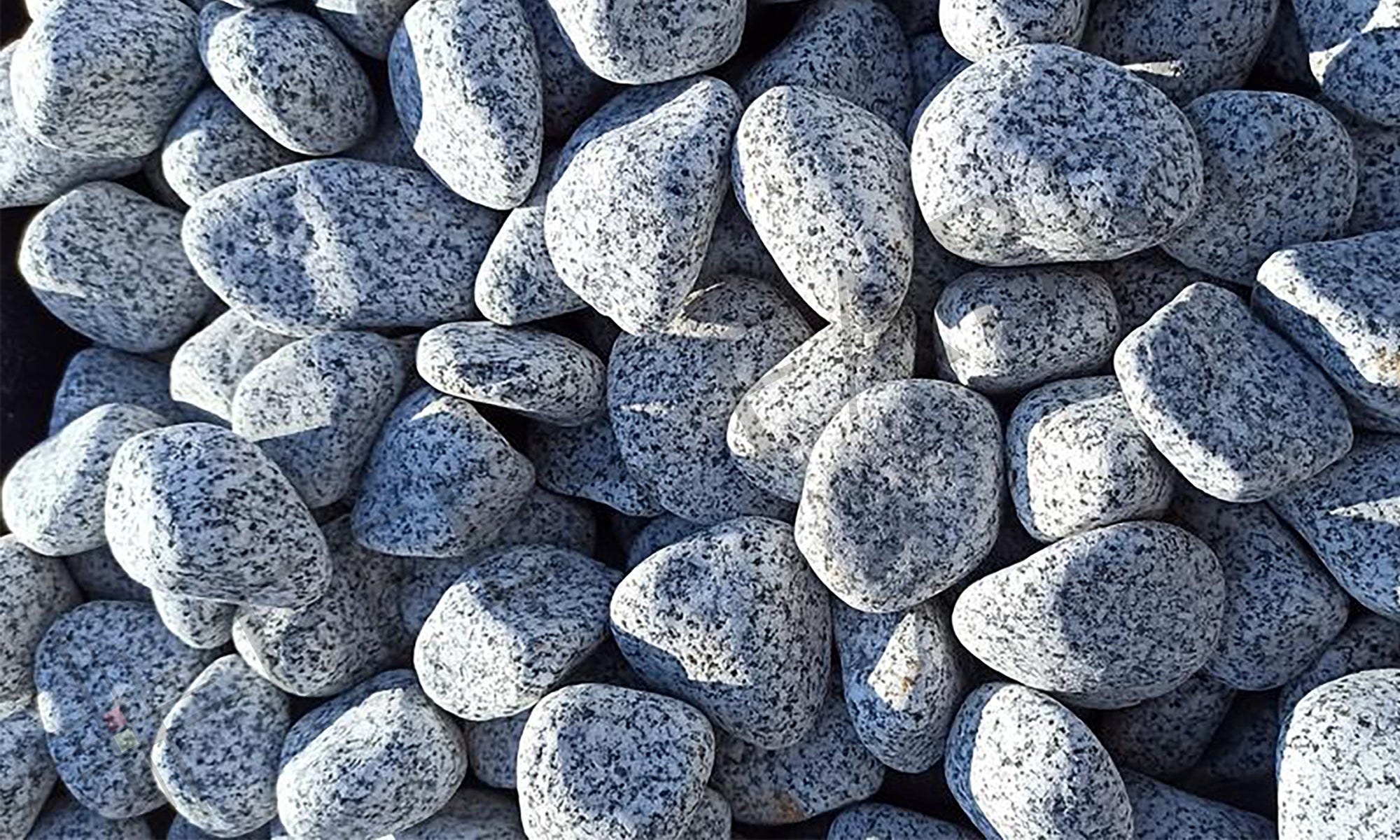 granite pebble stone 